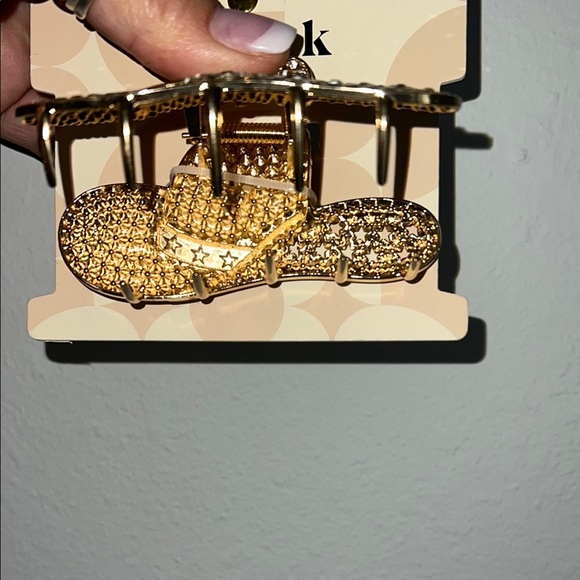 Piper Gold and Pink Cowboy Hat Hair Clip - Picture 5 of 6